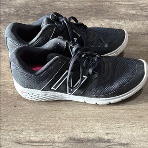 New Balance 365 black sneakers size 7.5